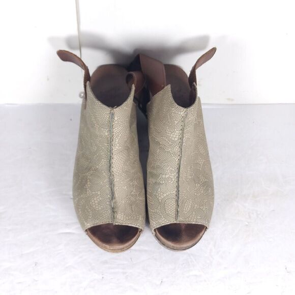 Dansko Women's Reggie US6-6,5 EU37 Taupe Tooled Leather Caged Slingback Sandals - Picture 4 of 16